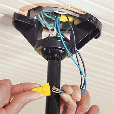 how to connect ceiling fan to box